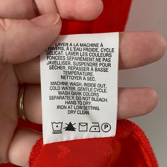 Smart Set Red Sheer Short Sleeve Blouse | Medium - Picture 9 of 9